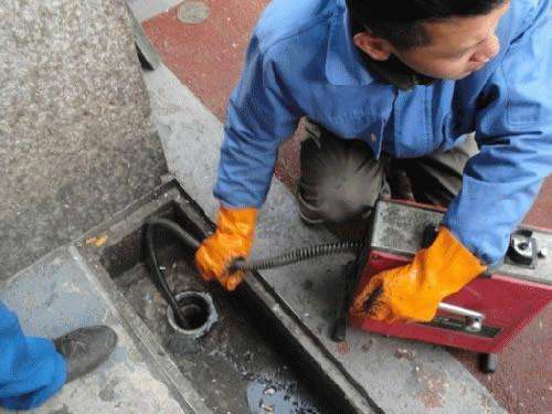 施甸疏通下水道